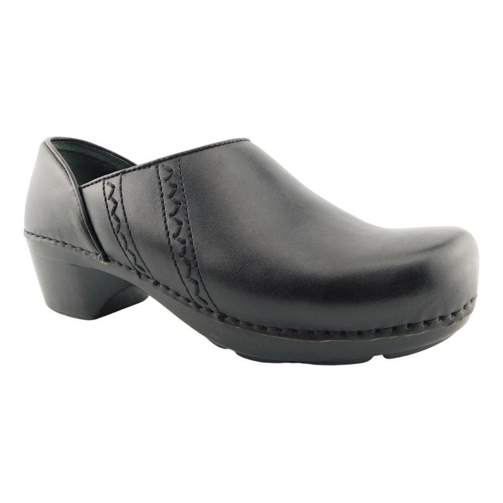 Dansko Black‎ Leather Slip On Clogs Size 38/7.5-8. B62